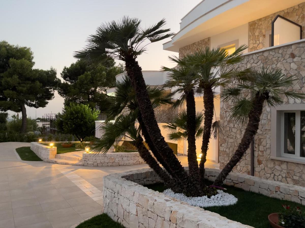 Essenza Bed & Breakfast Massafra Bagian luar foto