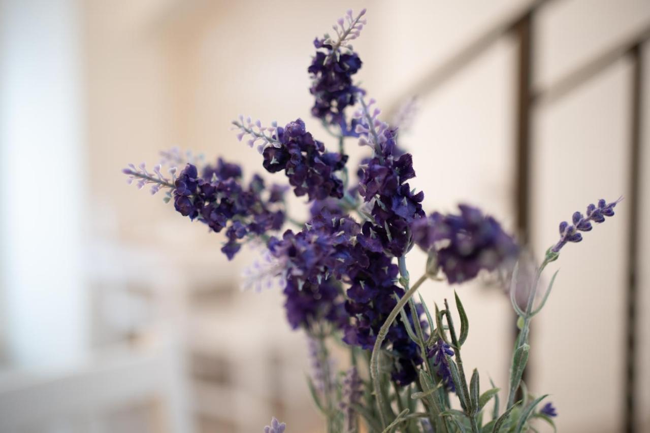 Essenza Bed & Breakfast Massafra Bagian luar foto