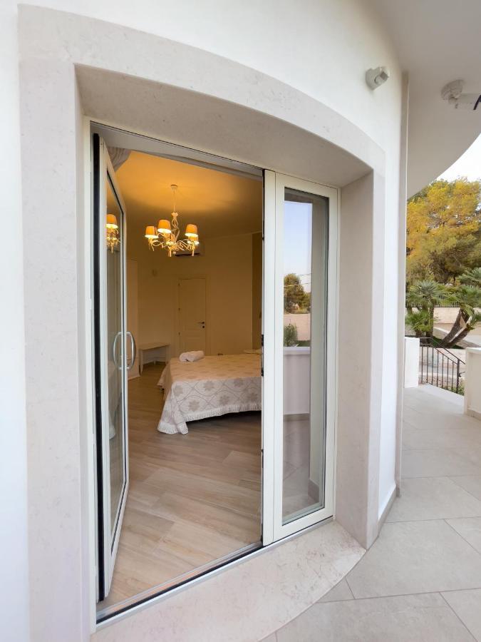 Essenza Bed & Breakfast Massafra Bagian luar foto