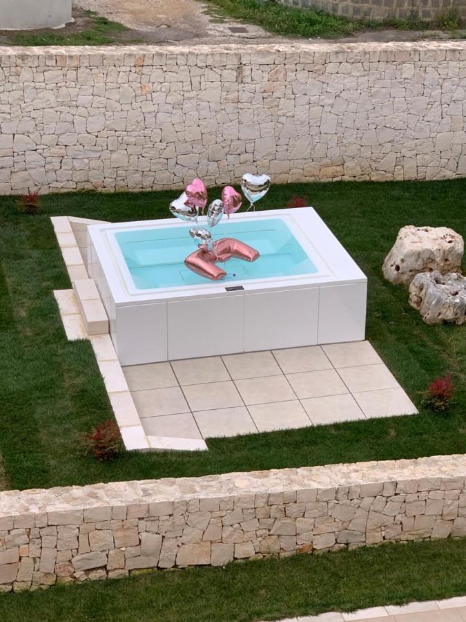 Essenza Bed & Breakfast Massafra Bagian luar foto